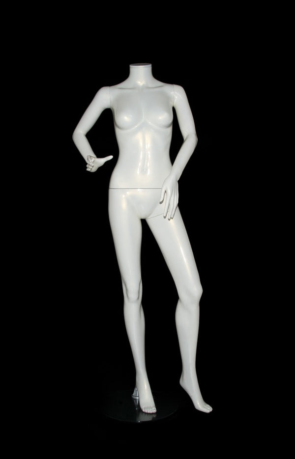 PLASTIC FEMALE MANNEQUIN (105) (MAF-P2-405)