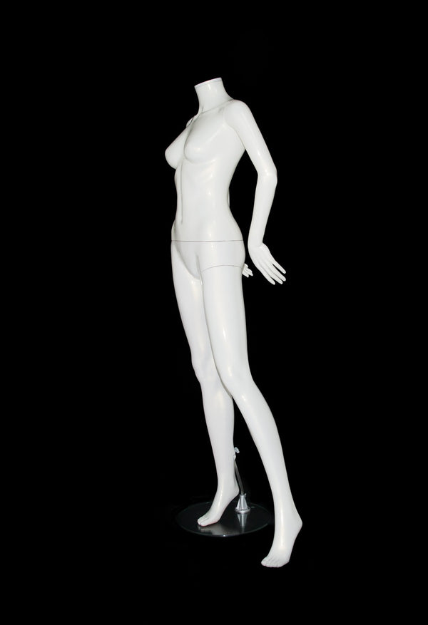 PLASTIC FEMALE MANNEQUIN (109) (MAF-P2-409)