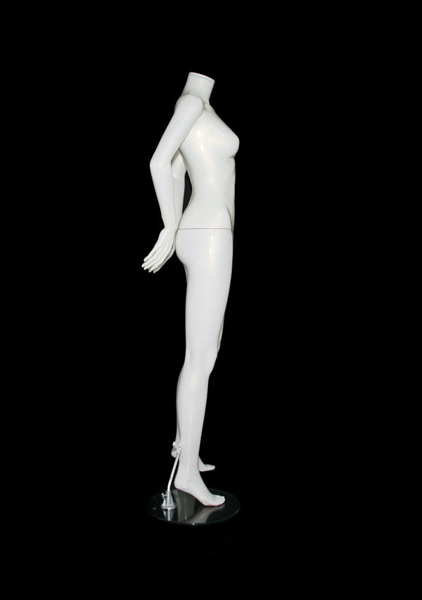 PLASTIC FEMALE MANNEQUIN (109) (MAF-P2-409)