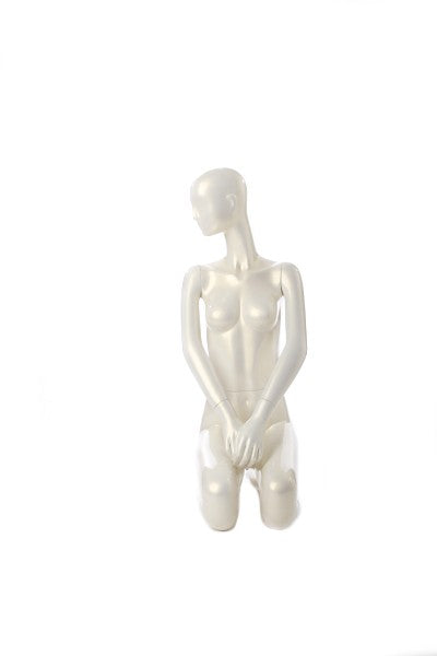 FEMININE FACELESS FEMALE MANNEQUIN (MAF-S2-211)