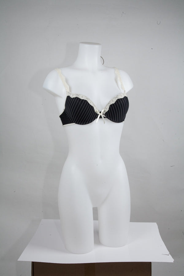 PLASTIC FORM 3/4 FULL TORSO - HANGING - WHITE (PBF-928)