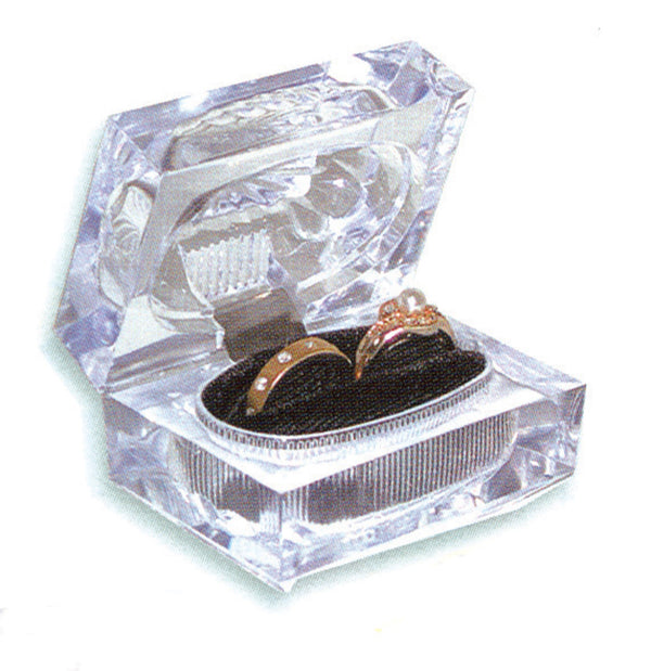 DOUBLE RING CRYSTAL CUT CLEAR BOX (TH-BX-1004)